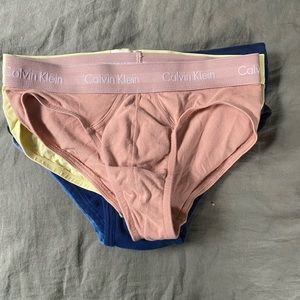 Assorted Calvin Klein Briefs, lightly used